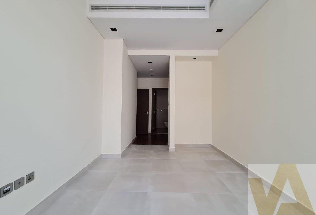 Amazing | Fully modern | 4bhk photo 13
