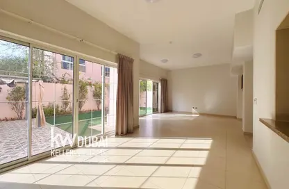 فيلا - 4 غرف نوم - 6 حمامات للايجار في ند الشيبا فيلاز - ند الشبا 3 - ند الشبا - دبي