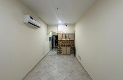 Office Space - Studio - 1 Bathroom for rent in Al Murar - Deira - Dubai