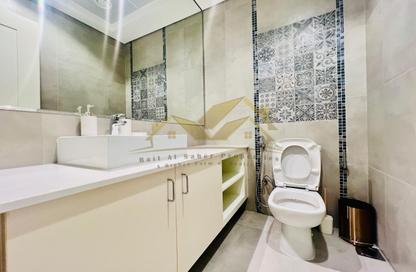 Apartment - 1 Bedroom - 2 Bathrooms for rent in Jumeirah Garden City - Al Satwa - Dubai
