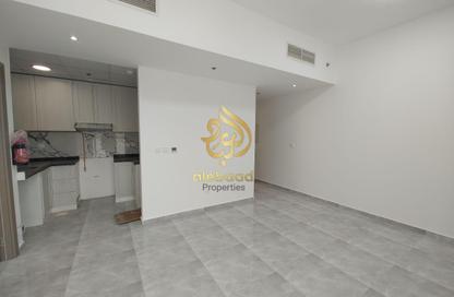 Apartment - 1 Bedroom - 2 Bathrooms for rent in Marah Building - International City Phase 2 - Al Warsan 4 - Al Warsan - Dubai Apartment - 1 Bedroom - 2 Bathrooms for rent in Marah Building - International City Phase 2 - Al Warsan 4 - Al Warsan - Dubai