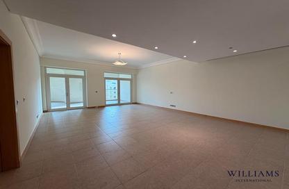Apartment - 2 - 3 for rent in Al Shahla - Shoreline Apartments - Palm Jumeirah - Dubai