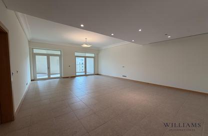 Apartment - 2 Bedrooms - 3 Bathrooms for rent in Al Shahla - Shoreline Apartments - Palm Jumeirah - Dubai