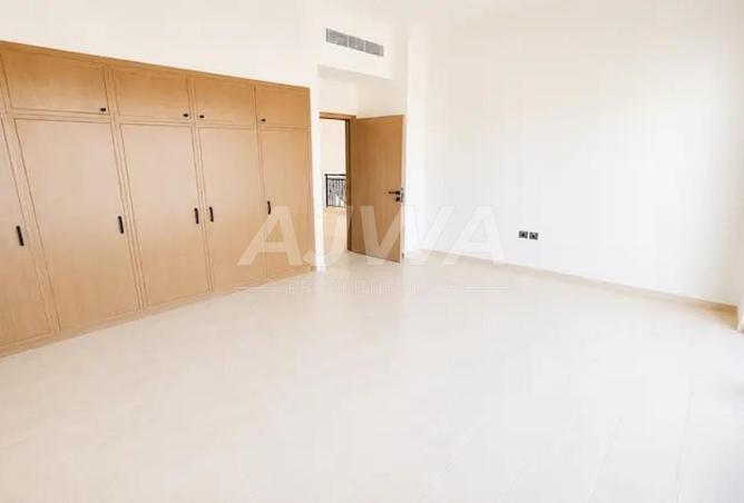 107727111 - Property Image 3
