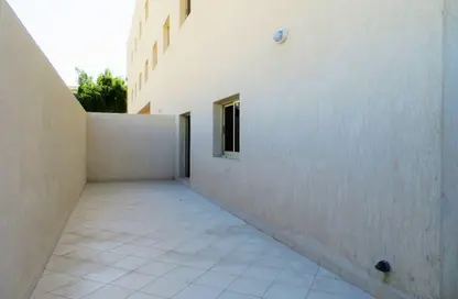 شقة - 3 غرف نوم - 4 حمامات للايجار في المطينة - ديرة - دبي