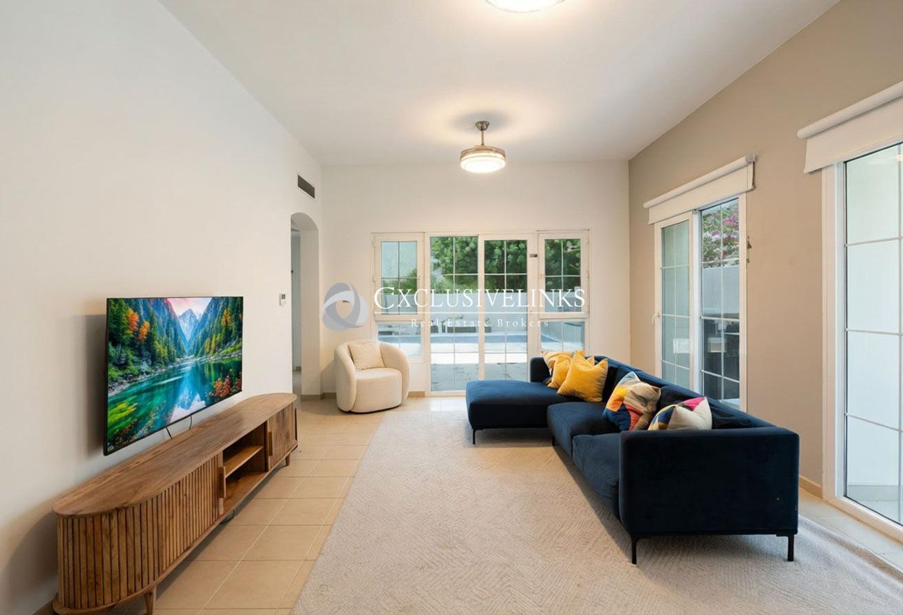 Family Home | Private Pool | Generous Space photo 3