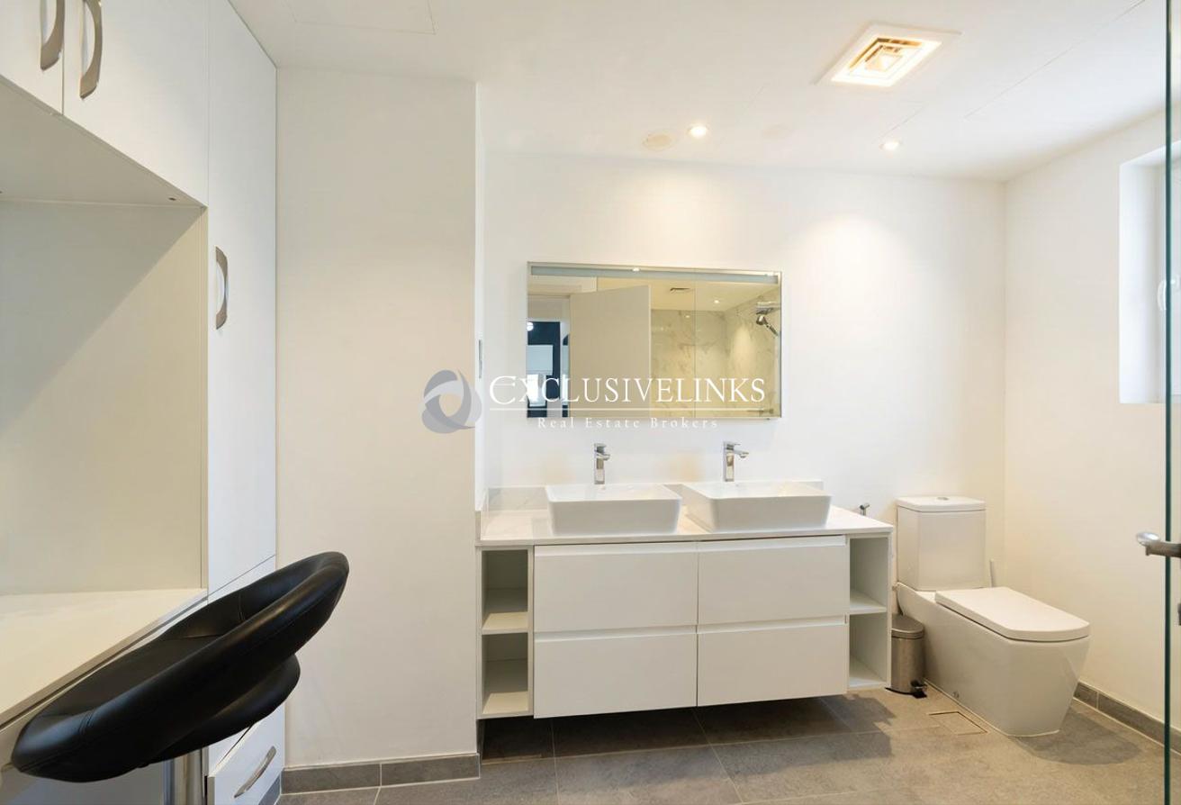 Family Home | Private Pool | Generous Space photo 21