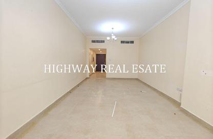 Apartment - 2 - 3 for rent in Muwaileh 3 Building - Muwaileh - Sharjah