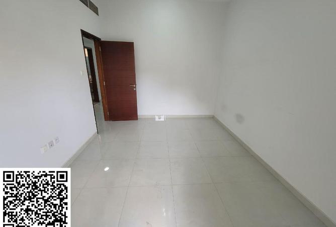 67833846 - Property Image 2