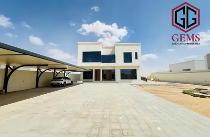 Villa - 5 Bedrooms - 6 Bathrooms for rent in Al Aweer 1 - Al Aweer - Dubai