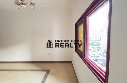 Apartment - 2 Bedrooms - 2 Bathrooms for rent in Al Khan 5 building - Al Khan - Sharjah