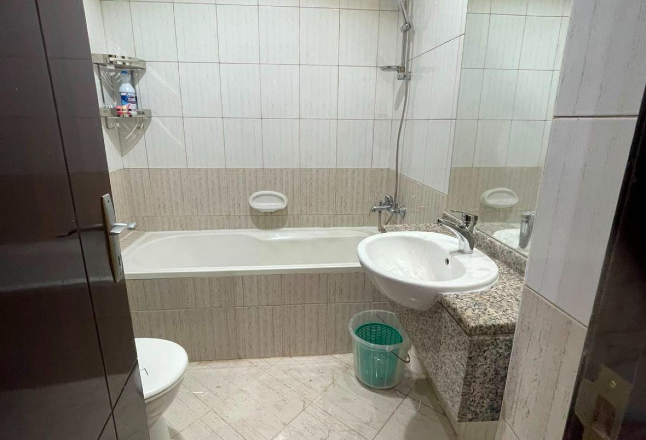 Spacious 1bhk front of school behind the hospital photo 6