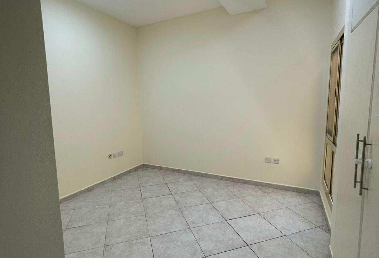 Spacious 1bhk front of school behind the hospital photo 5