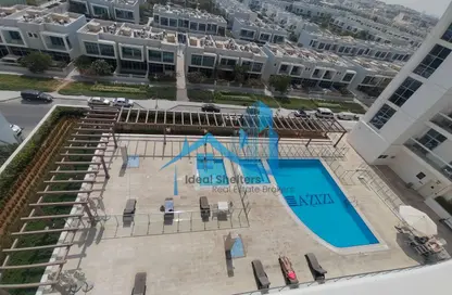 Apartment - 2 Bedrooms - 3 Bathrooms for sale in Azizi Star - Al Furjan - Dubai