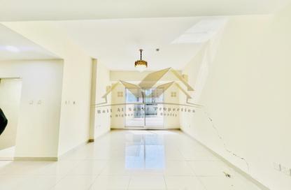 Apartment - 2 Bedrooms - 3 Bathrooms for rent in Jumeirah Garden City - Al Satwa - Dubai