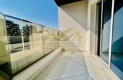 Apartment - 2 Bedrooms - 3 Bathrooms for rent in Jumeirah Garden City - Al Satwa - Dubai