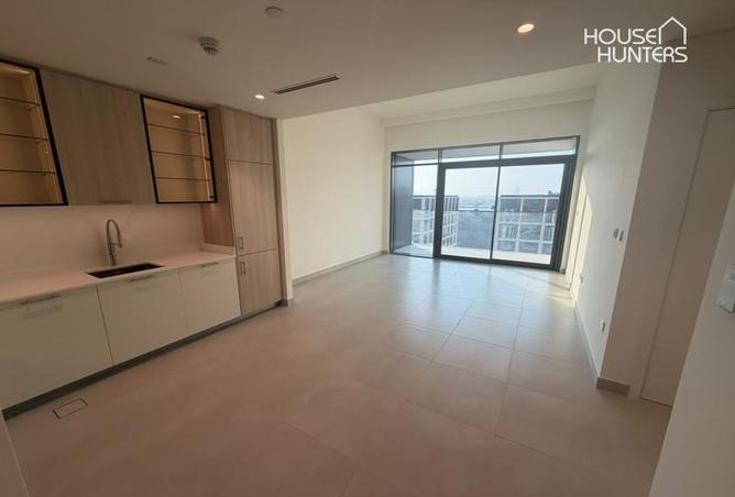 Skyline Serenity | Modern Apartment | 2 Bedroom photo 2
