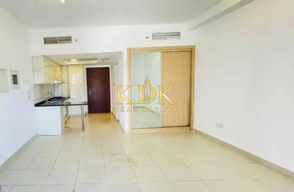 Apartment - Studio - 1 for rent in Oxford Building - District 14 - Jumeirah Village Circle - Dubai