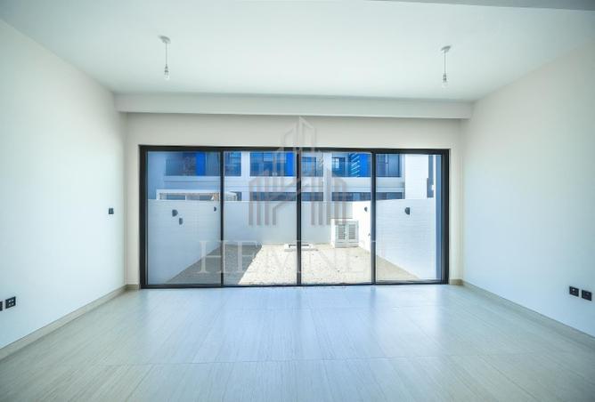 79825086 - Property Main Image