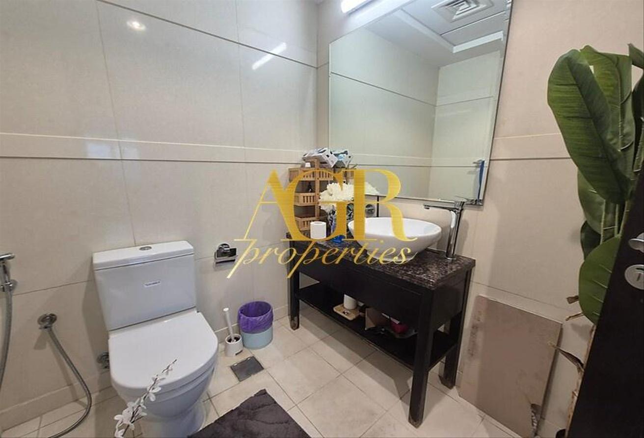 Ultra Spacious 3BR | Prime Dubai Marina|High Floor photo 11