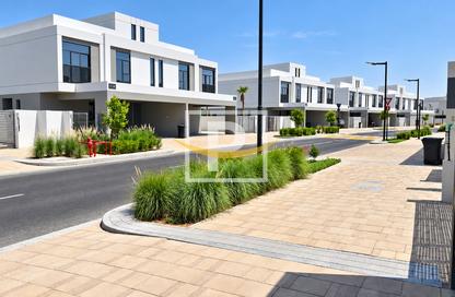 Villa - 5 - 6 for rent in The Pulse Beachfront - The Pulse - Residential District - Dubai South (Dubai World Central) - Dubai