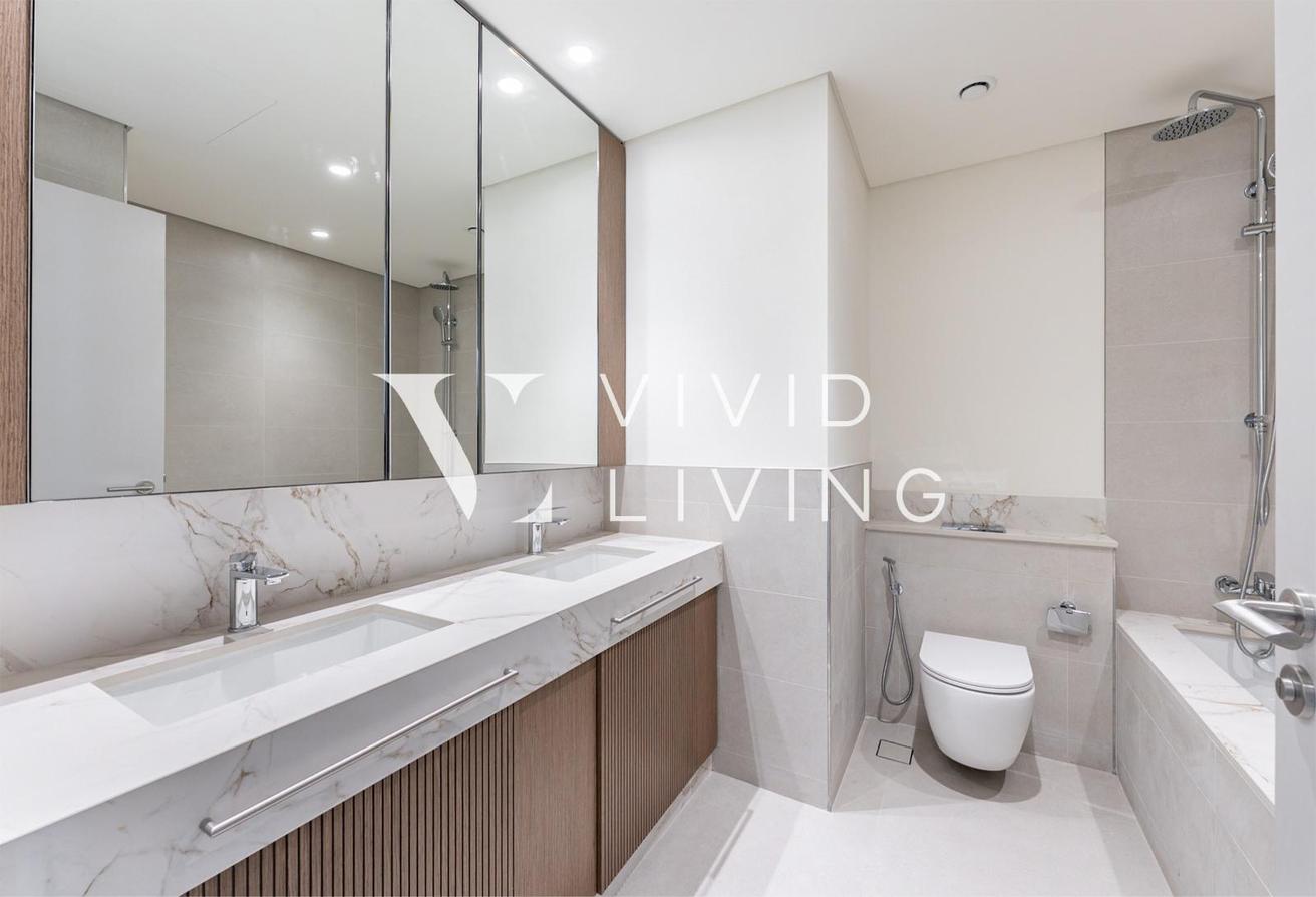 New | Marina & Harbour Views | Ready To Move In photo 15