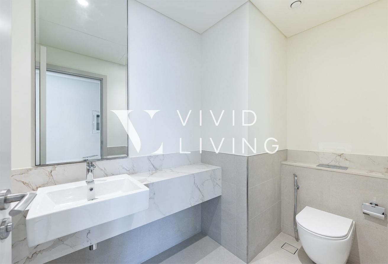 New | Marina & Harbour Views | Ready To Move In photo 16