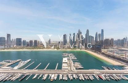 شقة - 4 - 6 للايجار في برج بيتش مانشن 1 - قصر الشاطئ - إعمار بيتشفرونت - دبي هاربور - دبي