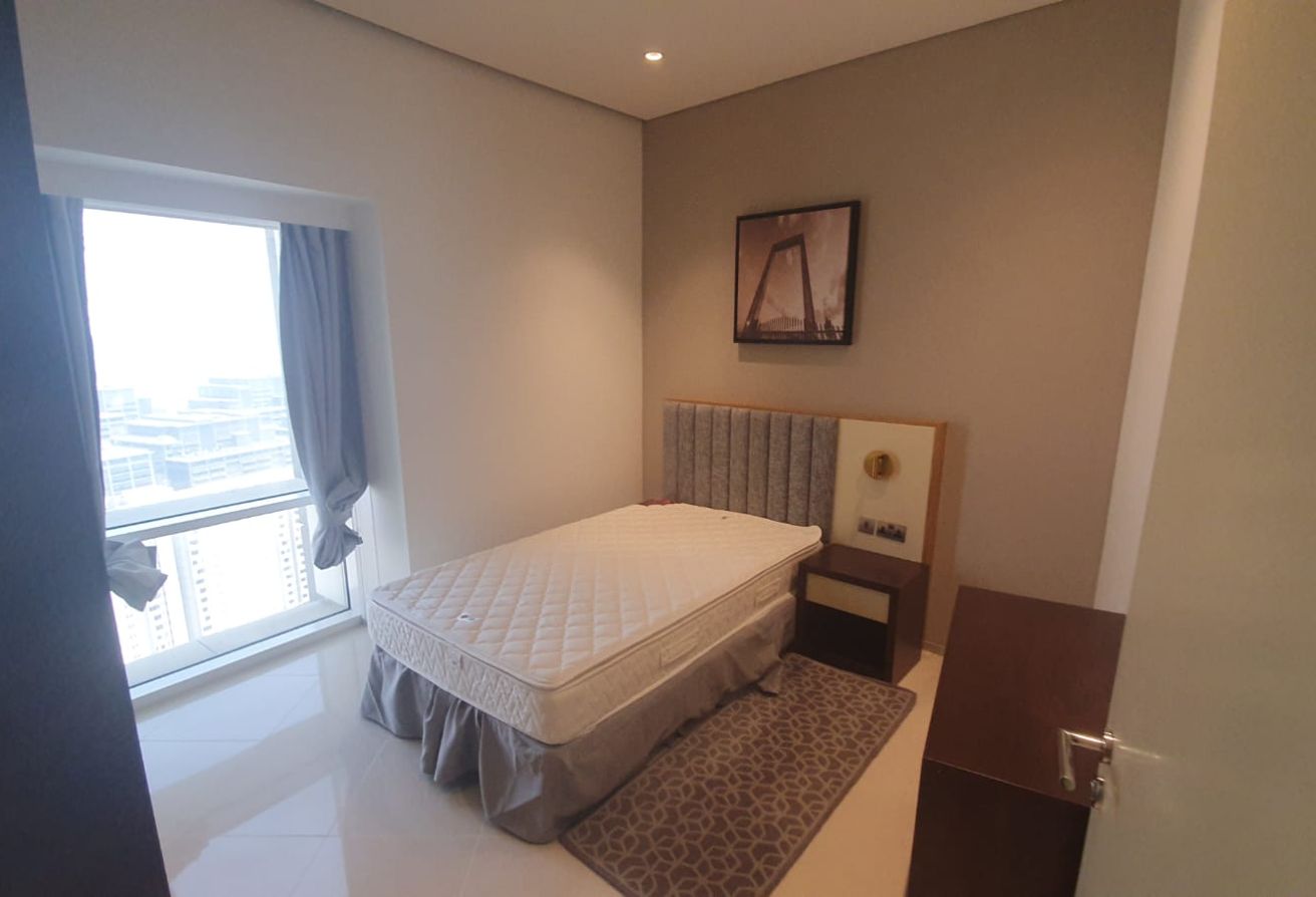 DUPLEX | FULLY FURNISHED | SZR VIEW | VACANT gallery image