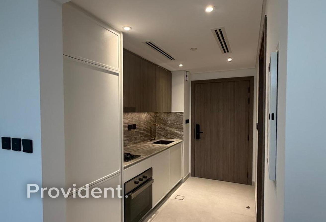 Easy Cheques | Turnkey | Spacious | High Demand photo 6