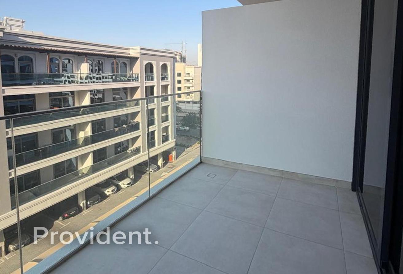 Easy Cheques | Turnkey | Spacious | High Demand photo 5