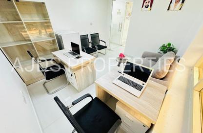 Office Space - Studio - 1 Bathroom for rent in Silver Home Building - Hor Al Anz - Deira - Dubai