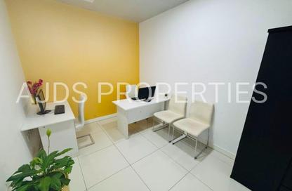 Office Space - Studio - 1 Bathroom for rent in Al Fajer Complex - Oud Metha - Bur Dubai - Dubai