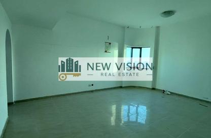 Apartment - 3 Bedrooms - 4 Bathrooms for rent in Al Mamzar Tower - Al Mamzar - Sharjah - Sharjah