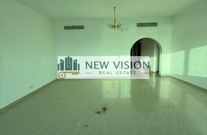 Apartment - 3 Bedrooms - 4 Bathrooms for rent in Al Mamzar Tower - Al Mamzar - Sharjah - Sharjah
