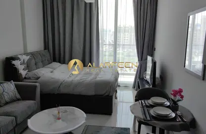 Apartment - 1 Bathroom for rent in Samana Park Views - Arjan - Dubai