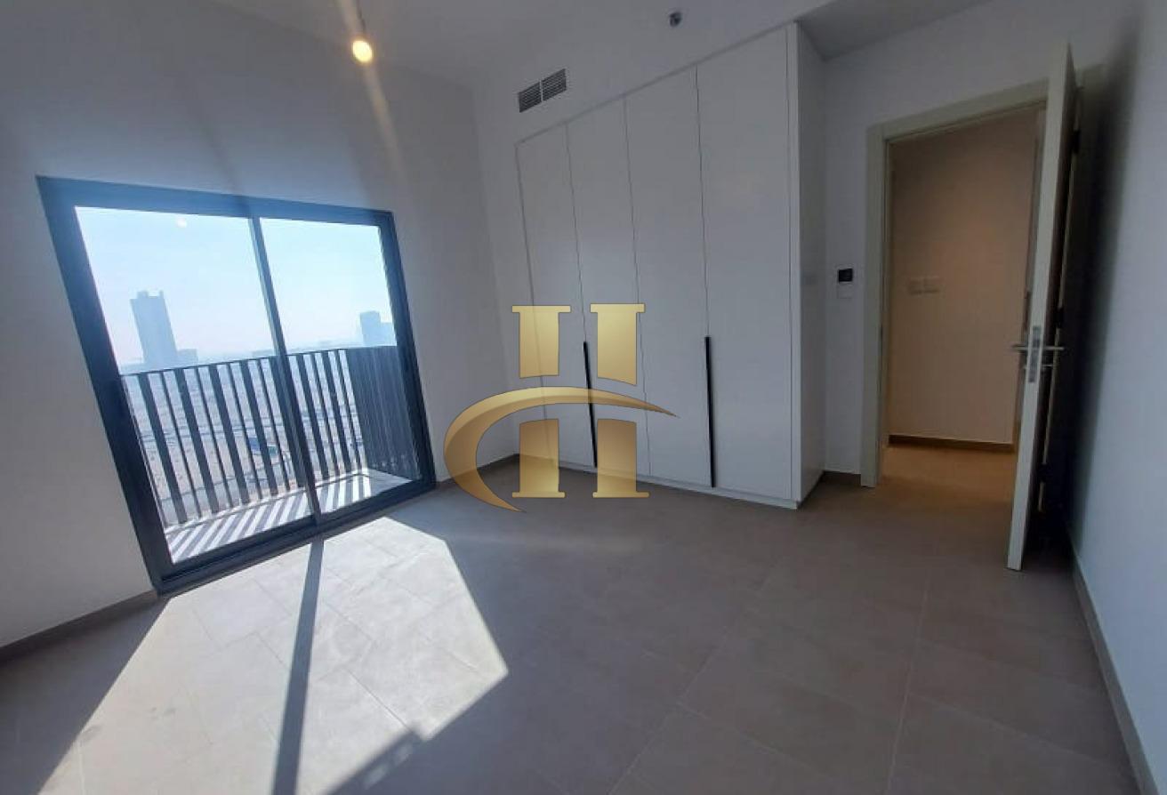 Premier Location | Hot Offer | Ready to Move photo 4