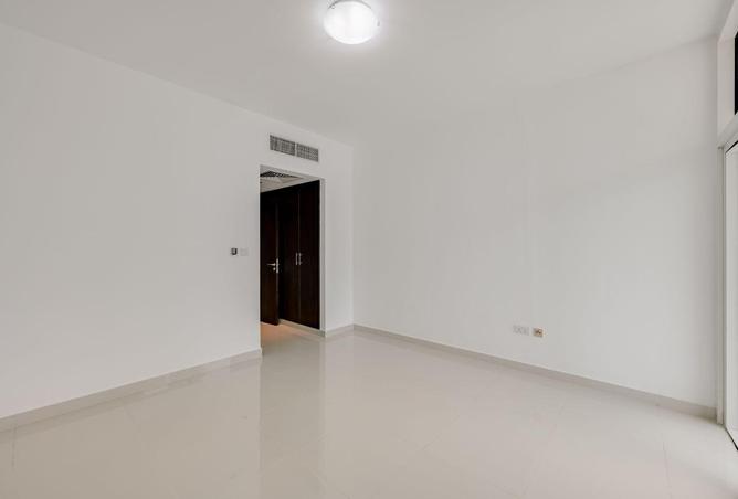 87057083 - صورة العقار 2