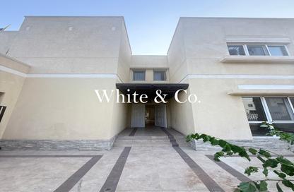 Villa - 5 - 5 for rent in Meadows 2 - Meadows - Dubai
