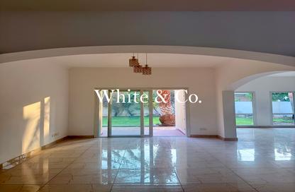 Villa - 5 - 5 for rent in Meadows 2 - Meadows - Dubai Villa - 5 - 5 for rent in Meadows 2 - Meadows - Dubai