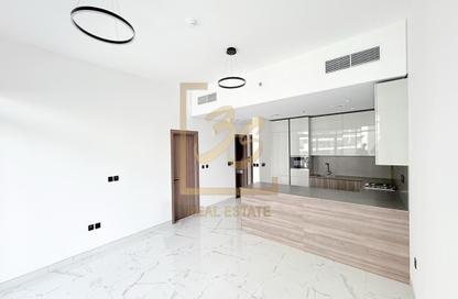 Apartment - 1 Bedroom - 2 Bathrooms for rent in Royal Regency - Business Bay - Dubai