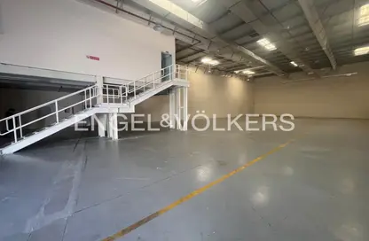 مستودع - استوديو - 1 حمام للايجار في المرحلة 2 - مجمع دبي للاستثمار - دبي