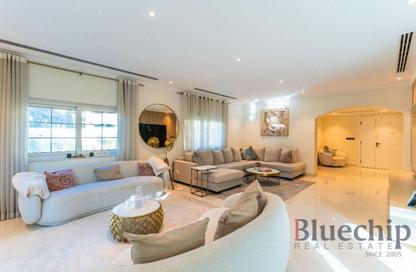 Villa - 3 Bedrooms - 4 Bathrooms for rent in District 7 - Jumeirah Park - Dubai