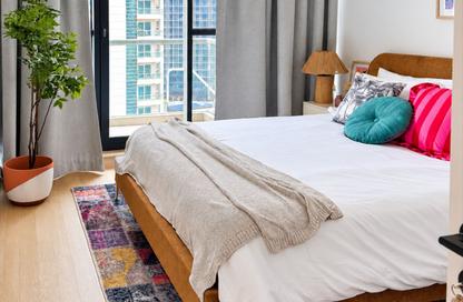 Apartment - 1 - 1 for rent in Mayfair Residency - Business Bay - Dubai