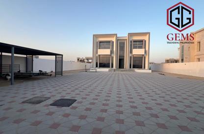 Villa - 5 Bedrooms - 6 Bathrooms for rent in Al Aweer 1 - Al Aweer - Dubai