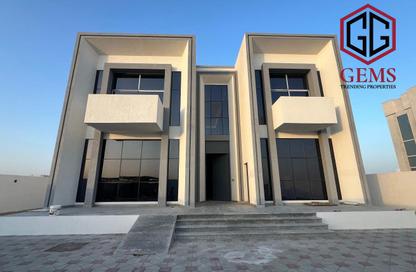 Villa - 5 Bedrooms - 6 Bathrooms for rent in Al Aweer 1 - Al Aweer - Dubai