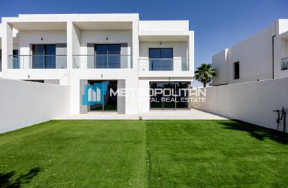 Townhouse - 3 Bedrooms - 4 Bathrooms for sale in The Cedars - Yas Acres - Yas Island - Abu Dhabi Townhouse - 3 Bedrooms - 4 Bathrooms for sale in The Cedars - Yas Acres - Yas Island - Abu Dhabi