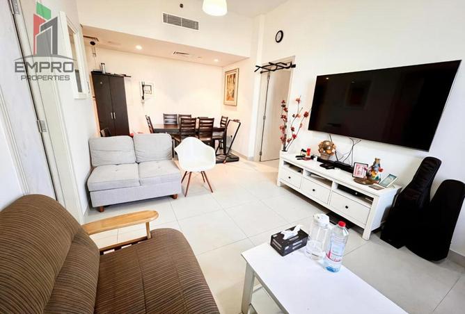98240973 - Property Image 2