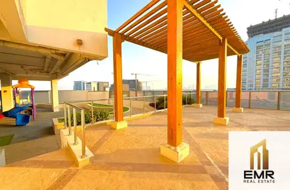 Apartment - 2 Bedrooms - 3 Bathrooms for rent in Al Waleed Garden - Al Jaddaf - Dubai