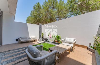 Apartment - 1 Bedroom - 2 Bathrooms for rent in Eden House The Canal - Jumeirah 2 - Jumeirah - Dubai